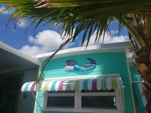 waterfront cottage near key west, sleeps 6 Hotels in Cudjoe Key