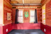Wizard's Roost at Underhill Hollow