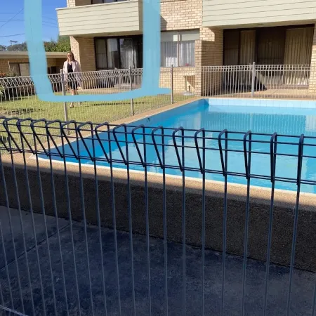 Beachfront Batemans Bay-Batehaven NSW2 bedroom apartment,pool, free parking
