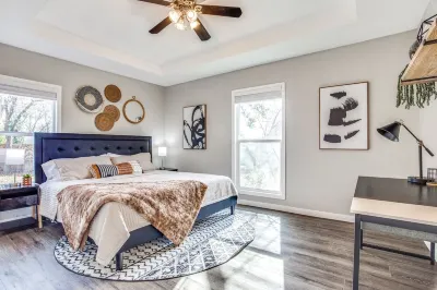 *NEW* Fort Worth 2bd/2bth Home West of Downtown FW Hotels near Kids Foot Locker
