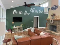 On the River Off the Grid: A Barndominium with River views!!!