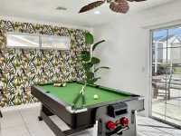 Private Pool Oasis + Hot Tub ,Quiet Luxury in the Villages, Pet Friendly