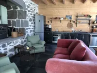 Typical Cantal house in pretty village at 1000m altitude! Comfort/cosy