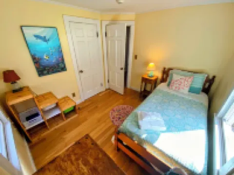 Salt Pond Cottage - Private Beach Access 이스트 팰머스 호텔
