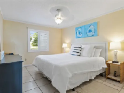 622 Oceanfront Surf Villa: Calm & Cozy Retreat with Vintage Charm by the Sea Hoteles en Sawgrass