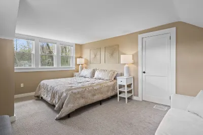 Family and 🐕 friendly☆3BR house☆Porch swing☆Mars☆PGH☆Cranberry 워런데일 공원 주변 호텔