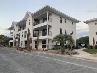 Walk To The Beach-100 -140 yard  of Beach Access 30-A Santa Rosa  Special Offer