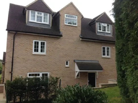 Oxford Apartments 2 - Modern, beautiful Apartment fully furnished with parking のホテル