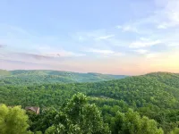 Lake & Mountain View Condo - The Cliffs on Indian Point - Silver Dollar City