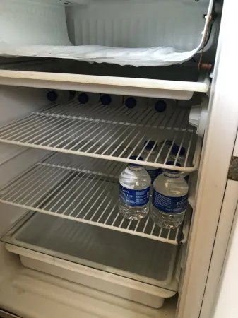 Tiny casita in beautiful Uvalde, 20 minutes from Frio River Отели в г. Ювалде