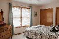 Ideal Summer Getaway! Two-story lake home on Rush Lake near Rush City/Cambridge