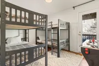 5 Star-2 Min Walk to the Beach-Ocean View-Heated Pool-Hottub-Modern