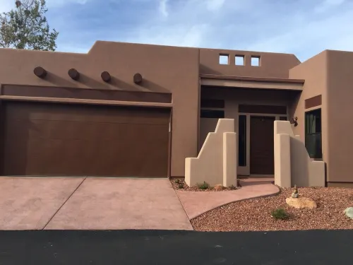 Peace calling? Stargaze on Roof Deck, Red Rock Views to Relax, Sip & Enjoy!