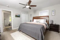 Huge game room!!! Super Clean 5BR,3BA private home!!Beautiful open field views!! Hôtels à proximité de : Horizons Edge Sports Campus