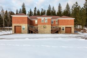 Historic High School - Stays and events close to skiing, golf, fishing, hunting!