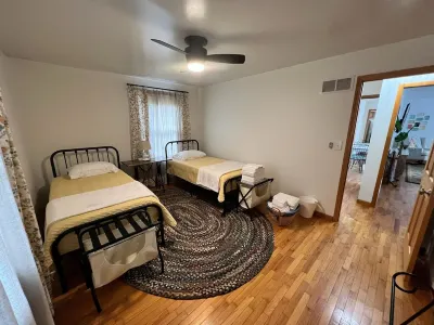 Enjoy this spacious ranch-style house next to the quilting capital of the world.