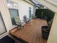 CUSTOM HOME, WALK TO RESTAURANTS, GROCERY, PARK, PETS&420 OK,COOL NEIGHBORHOOD