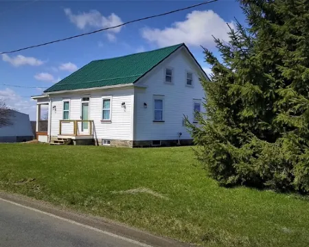 Windy Hill Cottage Hotels in Venango County