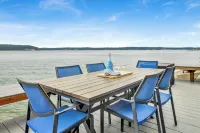 Beachfront, Water & Mountain Views, Epic Deck on Whidbey Island! - WiFi