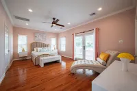 San Leon Vista Del Mare with Pool and Private Pier - Galveston, TX Hotel a San Leon