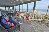 High Tide - Beachfront Home in "Arrogantly Shabby" Pawleys Island, SC - ブティック