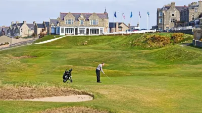 Modern Sea View Apartment With Stunning Sea Views Over The Moray Firth Hotels in 