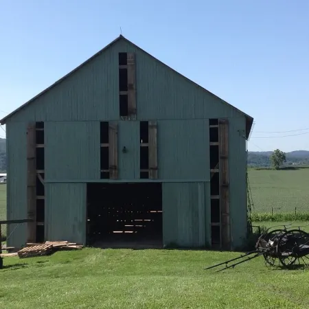 Farmstay with pool and firepit