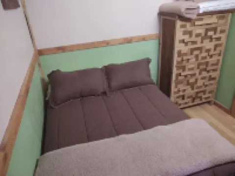 Deep Creek Apartment - Quaint very close to downtown BC & national park