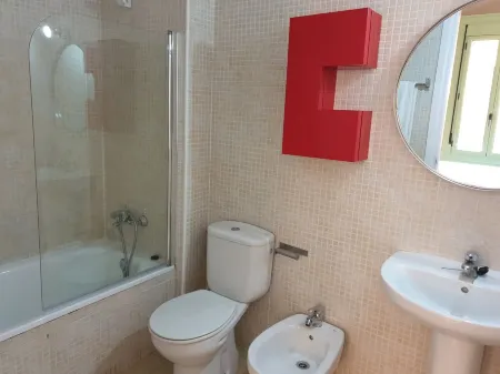 15 Comfortable Apartment in City Отели в г. Таррагона