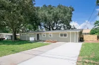 Modern, Fully Upgraded Home with BBQ and Firepit!
