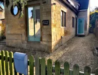 Lovely quirky cotswold cottage (Old Telephone Exchange)