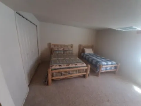 Polaris Paradise Maverick, Entire townhouse in scenic Polaris, MT