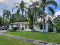 Private Apt Kendall - Near Zoo and Miami D College Hotels in Kendall
