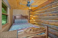 THE HIDEAWAY / Blue Ridge GA. / A charming & romantic traditional log cabin.