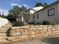 Spacious and Quiet Villa Classified  Furnished with Tourism Aoubre L'aventure Nature附近的飯店