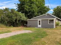 Cozy Cowboy Cabin in Polson: Historic Charm, Modern Comfort Near Flathead Lake Hotels in Polson