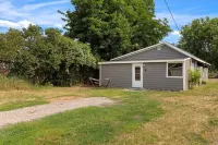 Cozy Cowboy Cabin in Polson: Historic Charm, Modern Comfort Near Flathead Lake