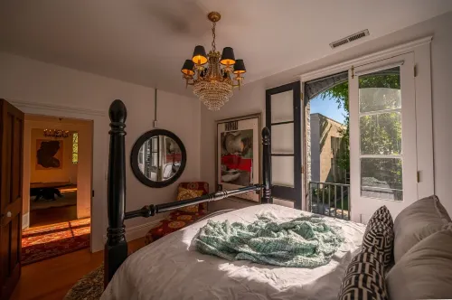 Historic Downtown Loft Apartment