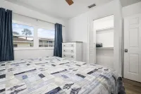 Private 2 BR steps from beach on Casey Key Hotels in Nokomis