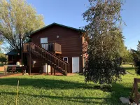 Cozy Modern Carriage Apartment Close to Shopping Sports Golf & Skiing