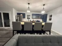 Remodeled Home King Bed Sleeps 8
