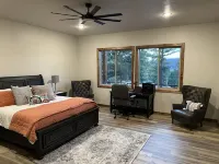 Stunning Luxury Executive Style Cabin 7 BR 4.5 BA Hi Speed Wi-Fi 칸 카운티 호텔