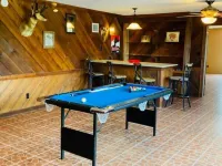 V&R Sky Ranch~Hot Tub~Starry Skies~Dry Sauna~