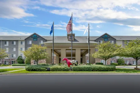 Homewood Suites by Hilton Louisville-East Отели в г. Херстборн