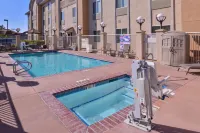 Hampton Inn & Suites Woodland-Sacramento Area - piscine