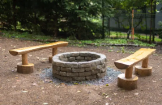 Green Cabin - Hot tub, EV, Fire Pit, Hammock