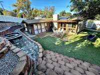 Mid-Century Treehouse with Yard and Views! AMAZING Location! Pet-friendly!