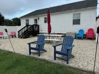 The Brass Crab - Check in/out any day!