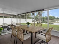 Lake house retreat. 因弗內斯酒店