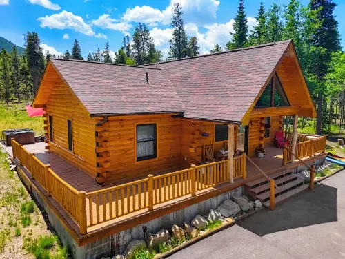 Entire Cabin Chalet in the Mountains! Lake! Kayak! Sauna! Hot Tub! Hike!